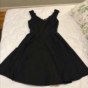 Elegant Black Sleeveless Dress